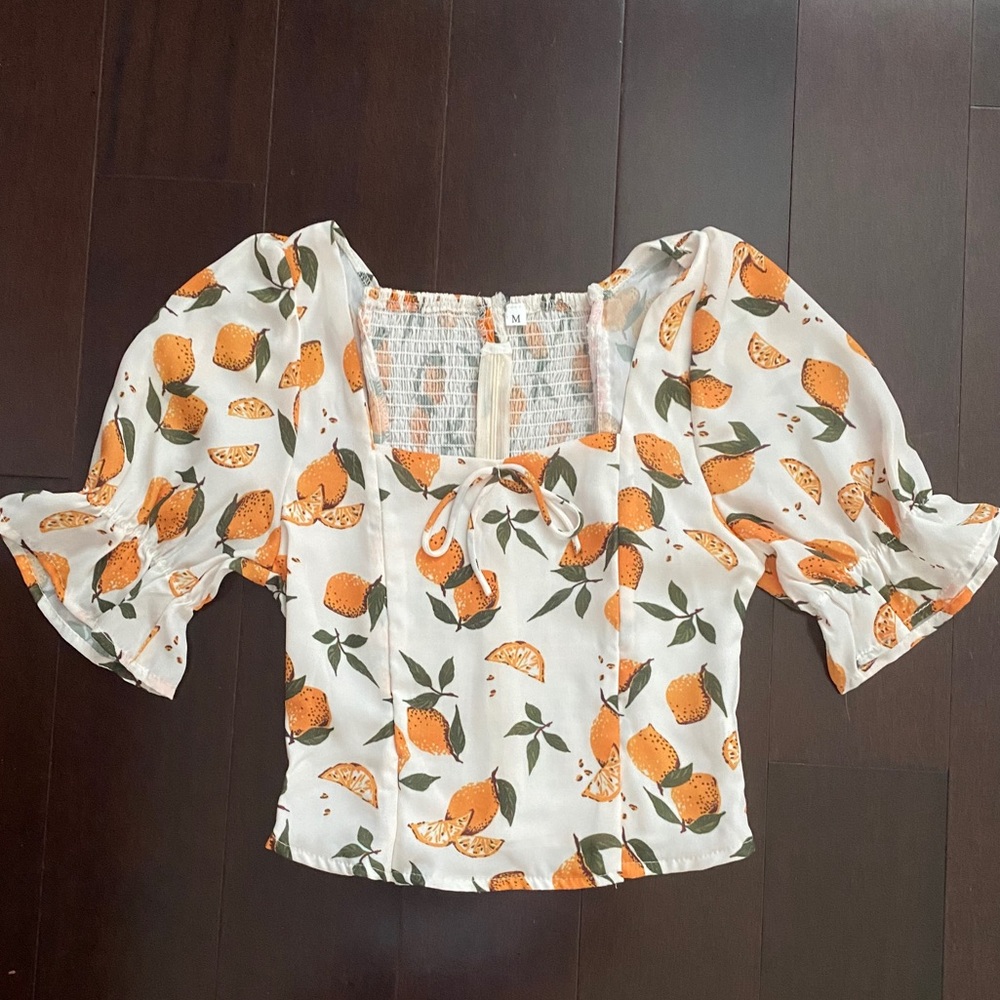 Puff sleeve top with lemons